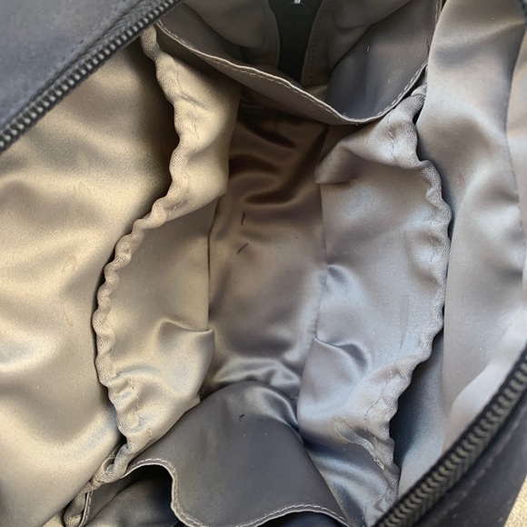 𝐒𝐎𝐋𝐃 𝐒𝐎𝐋𝐃 𝐒𝐎𝐋𝐃 𝐒𝐎𝐋𝐃 Prada - Picture 4 of 4